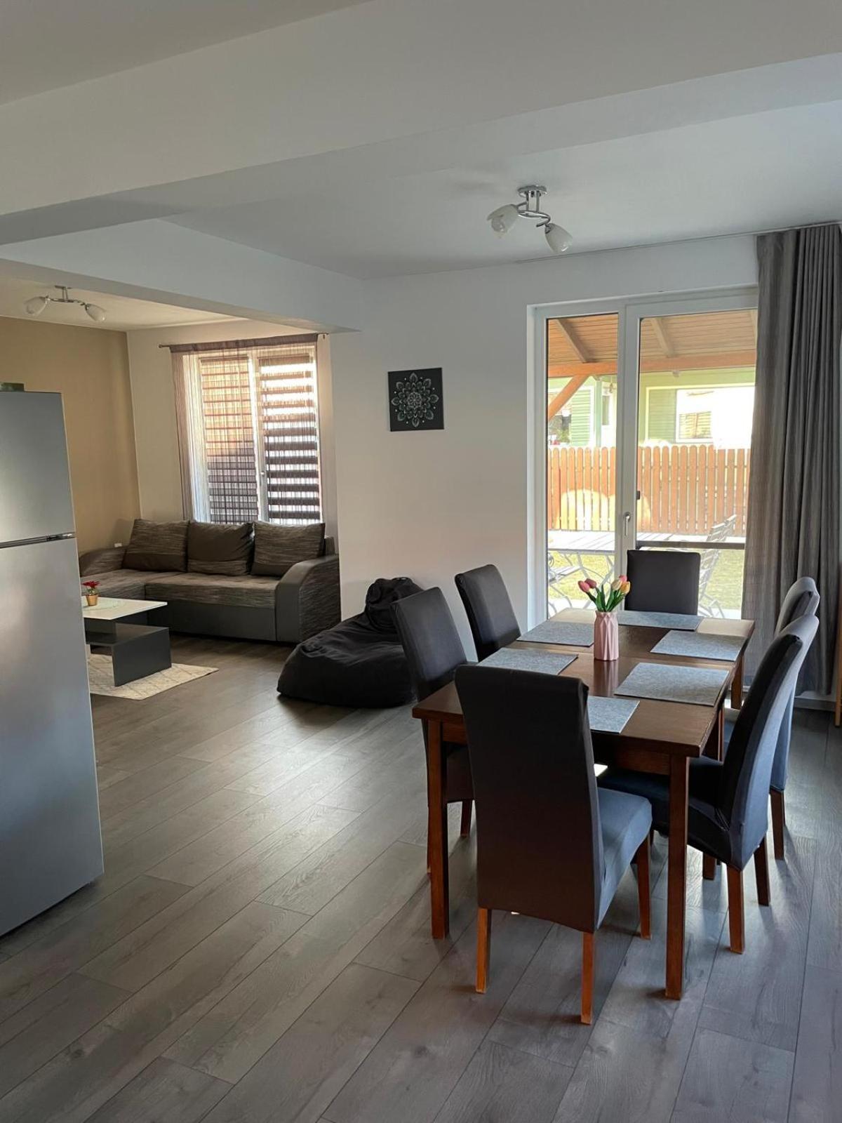 Fenyo Apartman House I Odorheiu Secuiesc Eksteriør billede