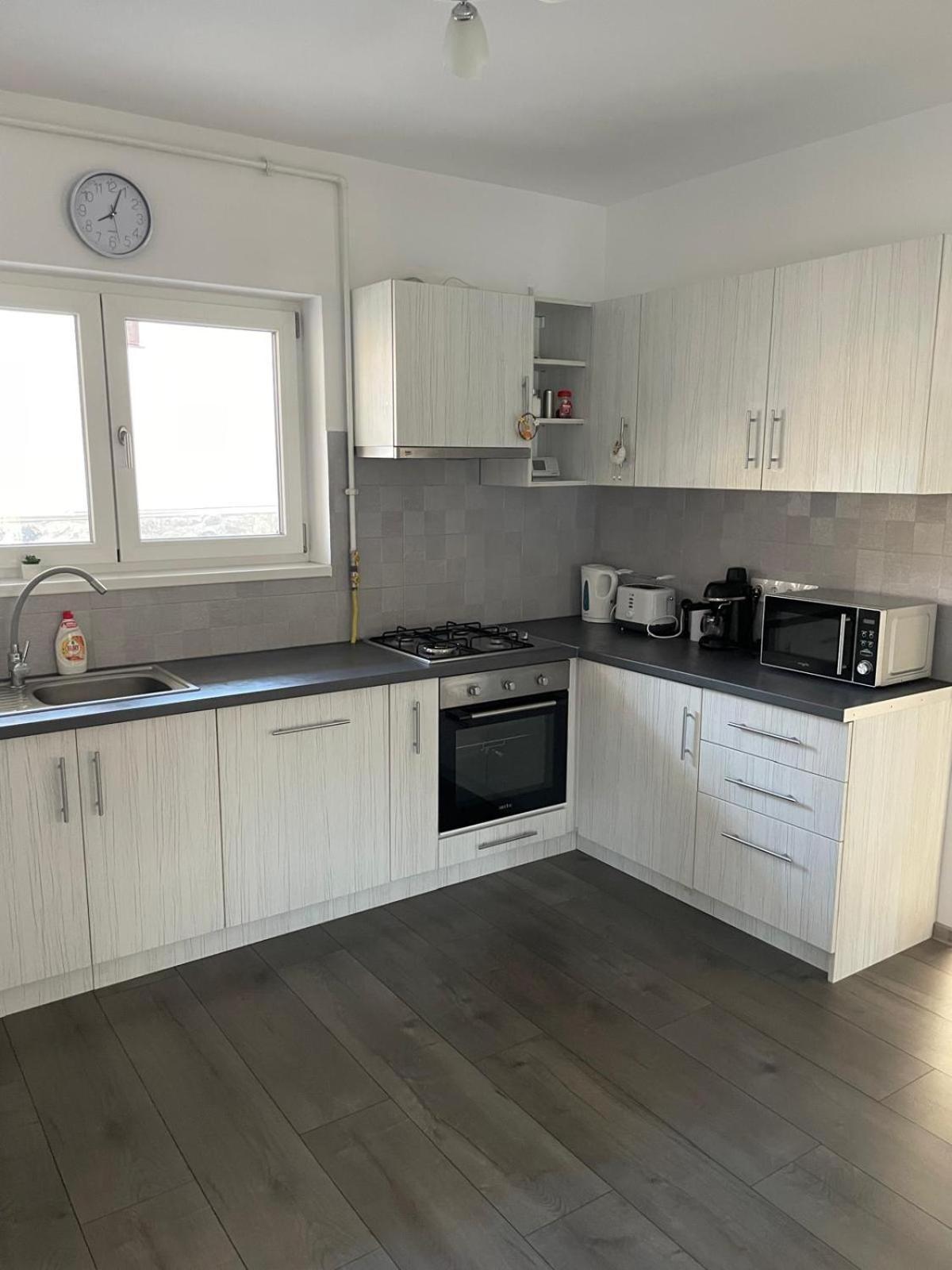 Fenyo Apartman House I Odorheiu Secuiesc Eksteriør billede
